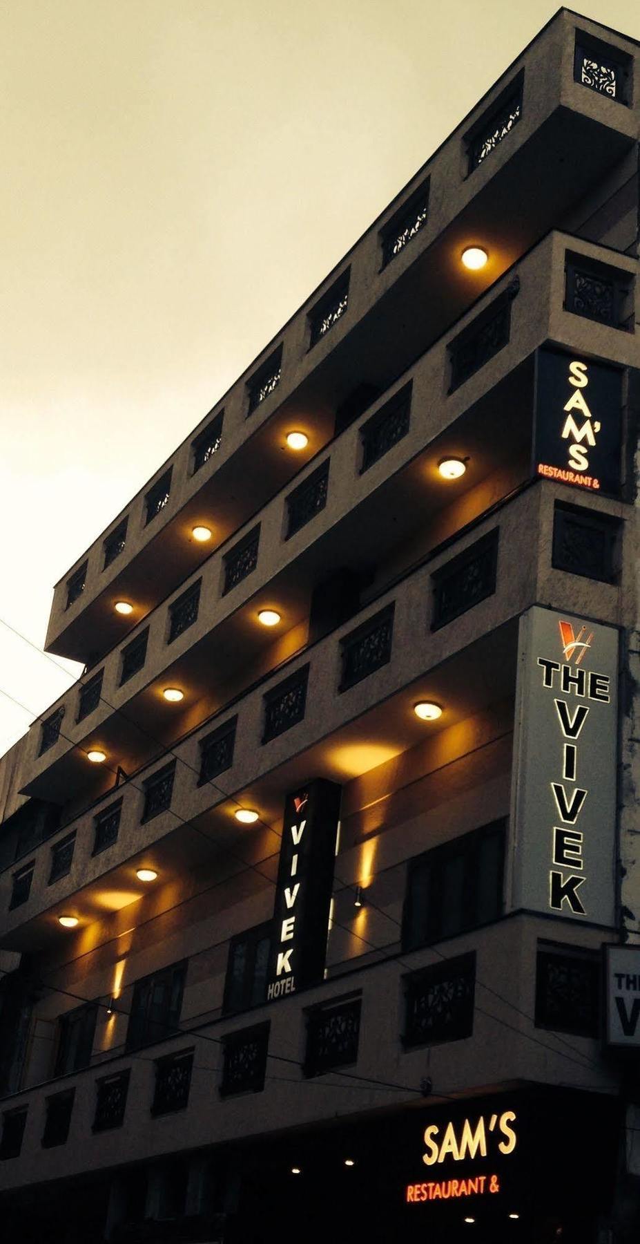 Vivek Hotel Nueva Delhi Exterior foto